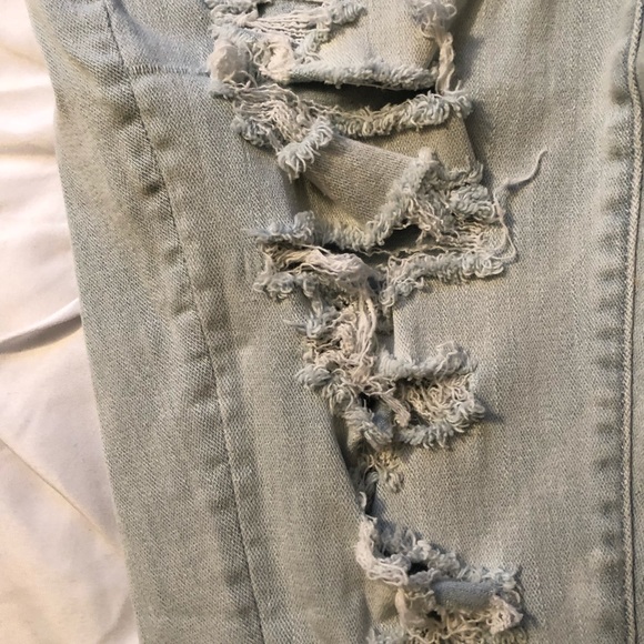 American Eagle Distressed Skinny Jeans - Picture 2 of 5